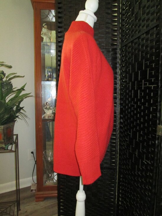 Elie Tahari “Monarch” 100% Cashmere Sweater – Size XL – NWT – Retail $425